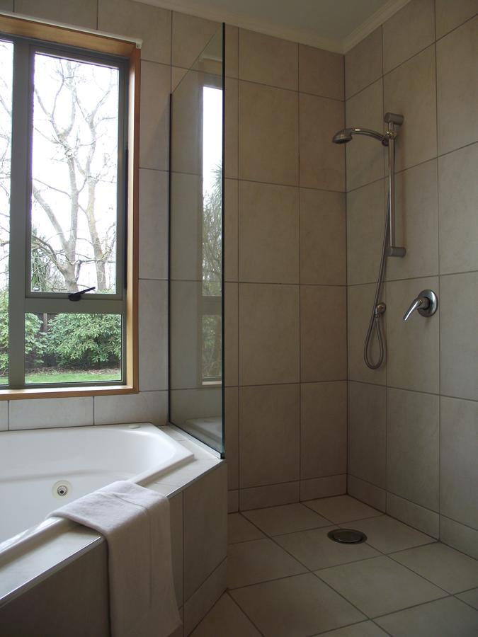 Shamrock Garden B&B Airport Christchurch Bagian luar foto