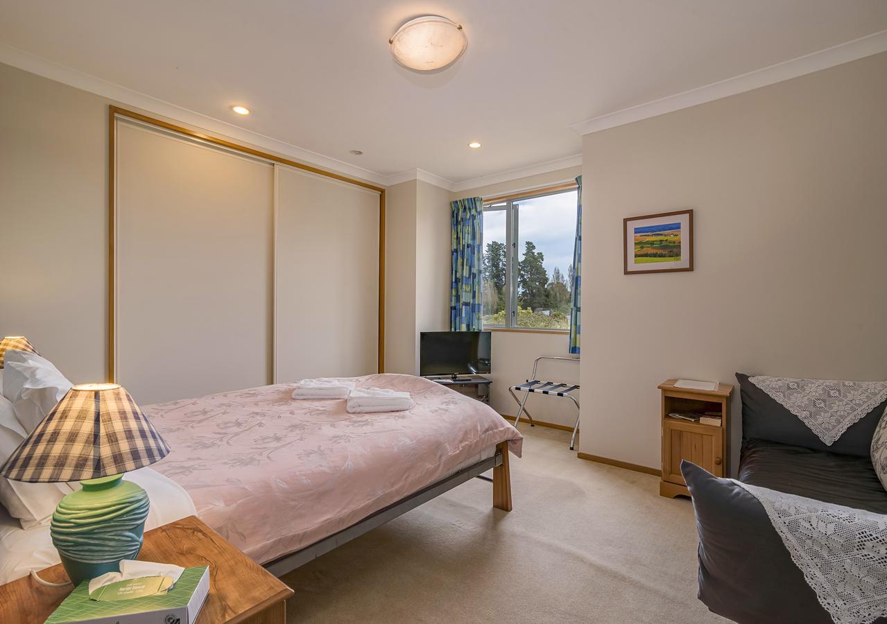 Shamrock Garden B&B Airport Christchurch Bagian luar foto